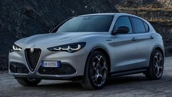  الفاروميو ستلفيو موديل 2026