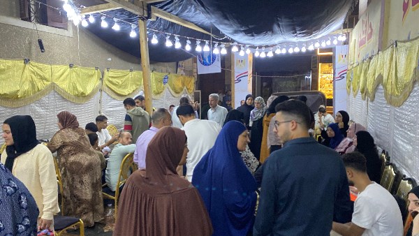 زحام انتخابي.. استمرار توافد الناخبين للادلاء بأصواتهم بانتخابات النواب2025 زحام انتخابي.. استمرار توافد الناخبين للادلاء بأصواتهم بانتخابات النواب2025