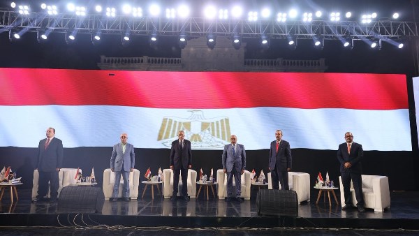 مؤتمر حاشد للجبهة الوطنية 