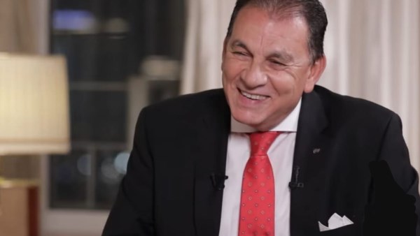  اللواء حاتم باشات