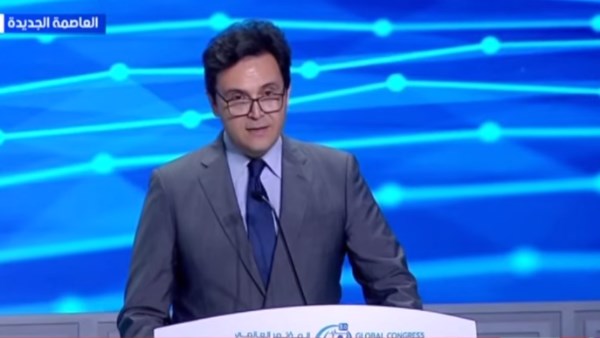 الدكتور أحمد فؤاد هنو