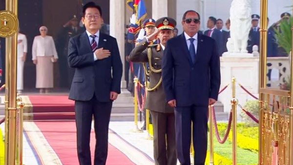 الرئيس السيسي  ونظيره «لى چاى ميونغ» 