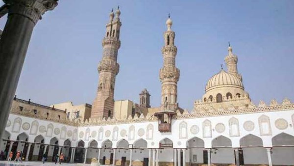 أزهري: من يردد بأن الكوكب تتحكم في حياة البشر يضرب بالدين أزهري: من يردد بأن الكوكب تتحكم في حياة البشر يضرب بالدين