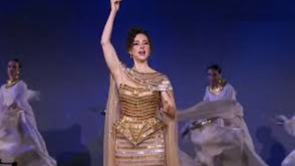 السوبرانو الفنانة المصرية العالمية شيرين أحمد طارق،