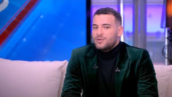 المطرب الشعبي مسلم