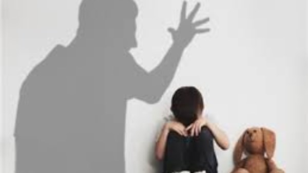 الإعتداء على الأطفال