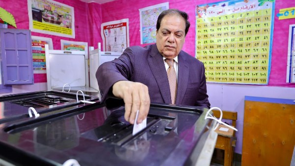 محمد ابو العينين وكيل مجلس النواب 