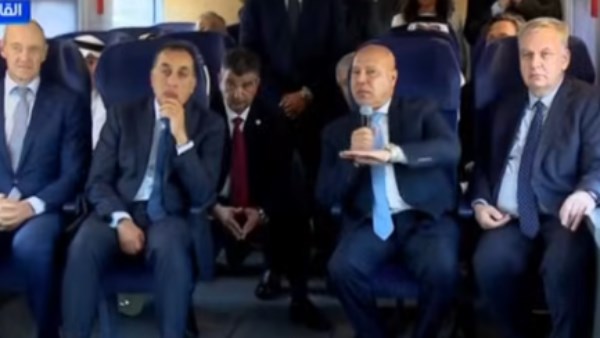 وزير النقل ورئيس الوزراء