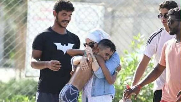  حضن صنع لإبنها البطولة| قصة أم هزت قلوب نادي الحضارات