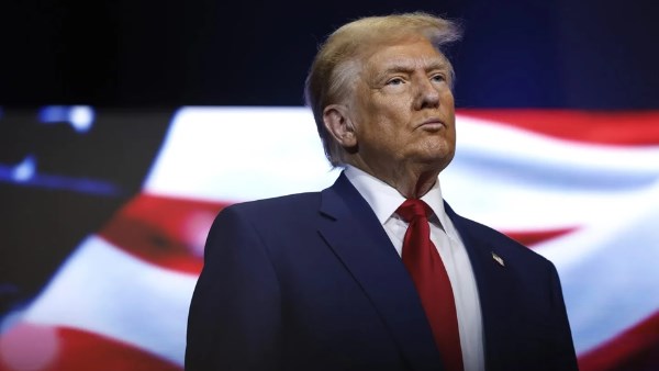 بين أوكرانيا وترامب| كيف تصوغ أوروبا خطة توقف الحرب دون إشعال أزمة جديدة؟