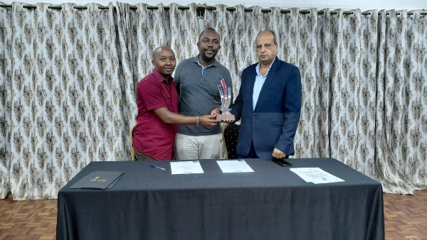 بروتوكول تعاون بين مهرجاني مسرح الجنوب وكينيا المسرحي