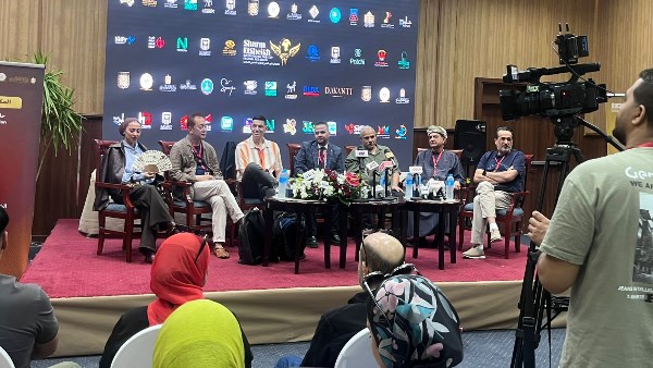 ندوة المائدة المستديرة الخاصة بمكرمي المهرجان شرم الشيخ الدولي للمسرح الشبابي