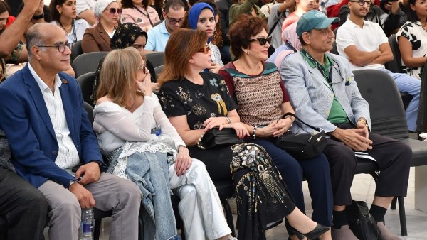 إلهام شاهين في ندوة محمد عبد العزيز