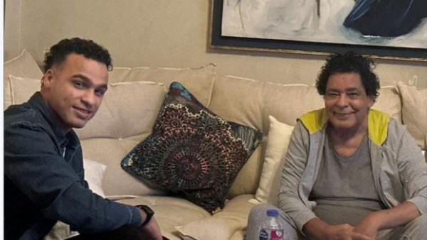 محمد منير ومصطفى حدوتة