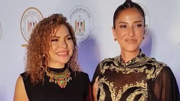 حنان مطاوع وألفت عمر 