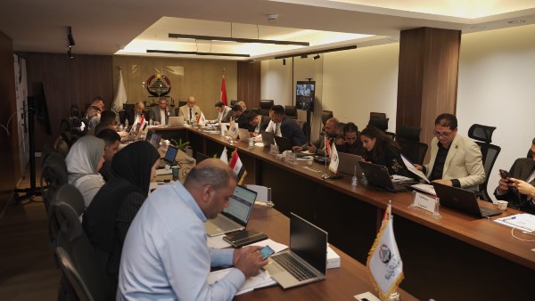 الأحزاب تتابع سير العملية الإنتخابية 