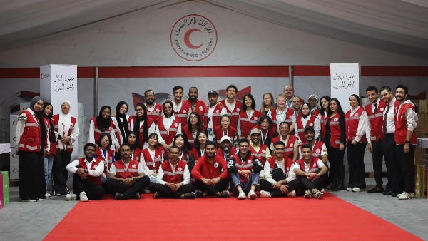 الهلال الأحمر 