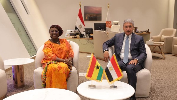 وزير السياحة والآثار  وزير السياحة والآثار