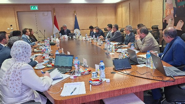 وزير السياحة والآثار 