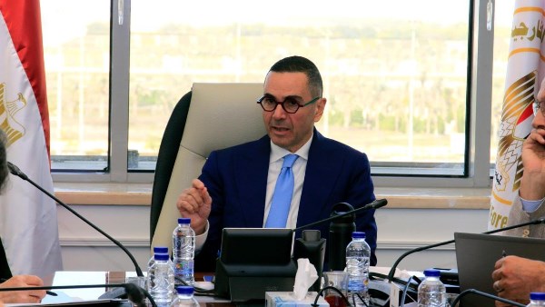 حسن الخطيب، وزير الاستثمار والتجارة الخارجية