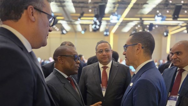 وزير الاستثمار والتجارة الخارجية