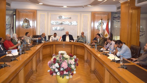 اجتماعًا برئاسة وائل البسيوني 