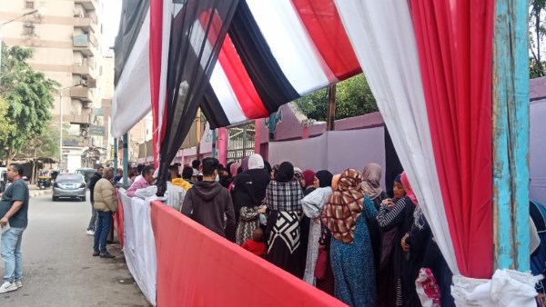 بخطى واثقة.. كبار السن في مقدمة المشاركين بانتخابات مجلس النواب 2025 بخطى واثقة.. كبار السن في مقدمة المشاركين بانتخابات مجلس النواب 2025