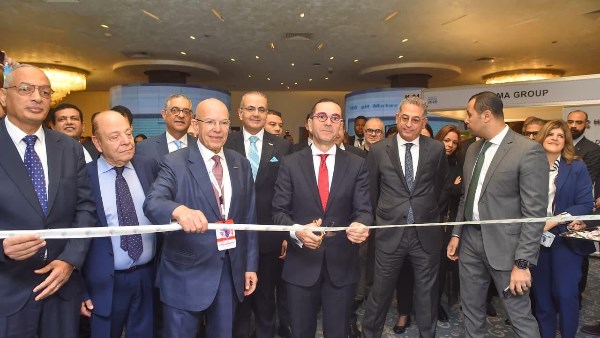 وزير الاستثمار والتجارة الخارجية