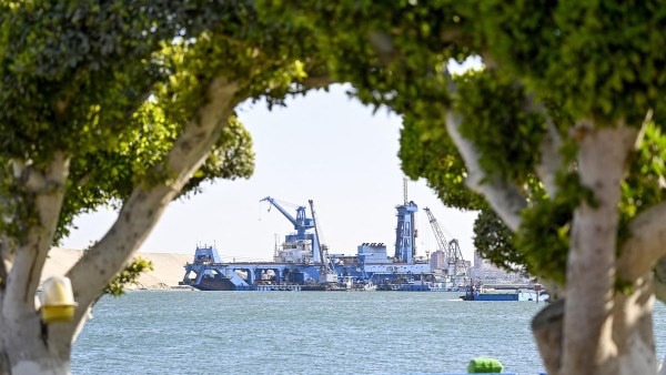 قناة السويس المصرية 