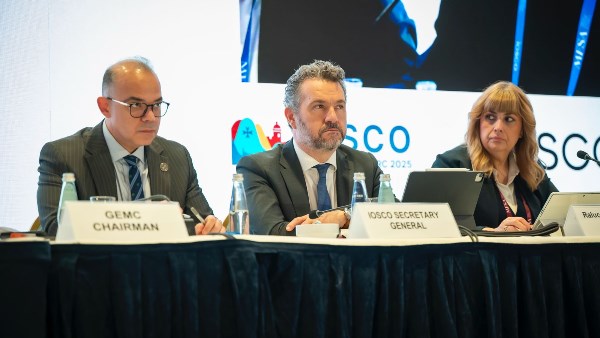 الدكتور محمد فريد رئيس الهيئة العامة للرقابة المالية