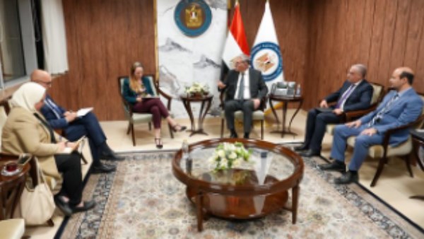 مباحثات مع وفد البنك الدولي