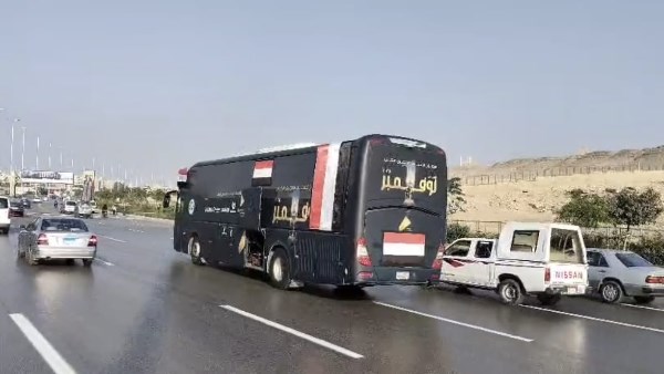 محافظة الجيزة تطلق حافلات تجوب الشوارع احتفالاً بافتتاح المتحف المصري الكبير