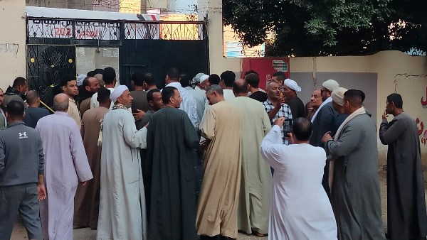 ملحمة وطنية.. إقبال كبير من المواطنين على انتخابات مجلس النواب بقرية جرزا بالعياط | شاهد ملحمة وطنية.. إقبال كبير من المواطنين على انتخابات مجلس النواب بقرية جرزا بالعياط | شاهد