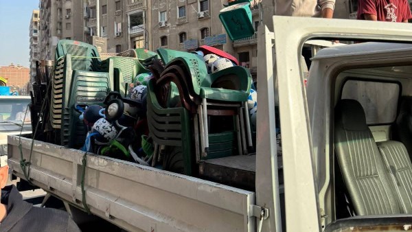 محافظة الجيزة ترفع 1100 حالة إشغال وتعدٍ من الباعة والمحال والمقاهي بشوارع فيصل