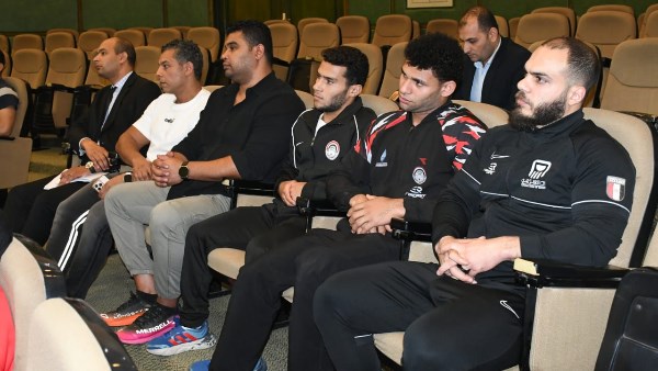 أبطال رفع الأثقال