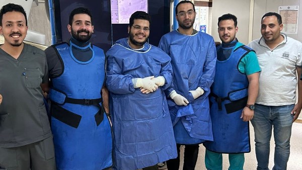  فريق طبي بمعهد الكبد القومي