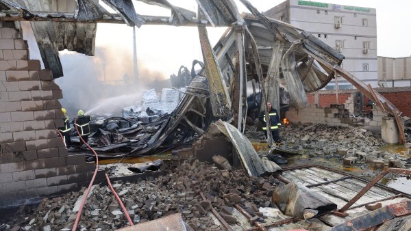 السيطرة علي حريق مصنع في المنوفية 