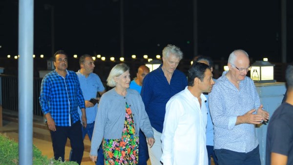 بني سويف تستضيف فوجاً من السُياح الإنجليز والآيسلنديين بجولة على الكورنيش