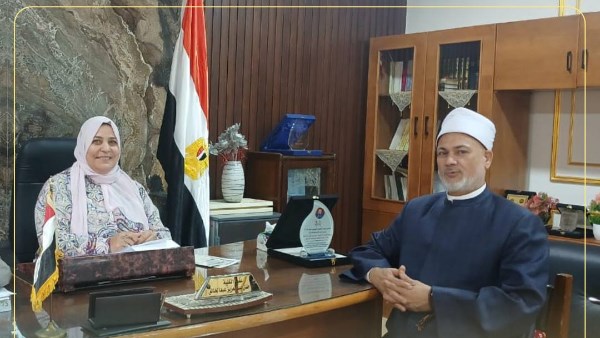 عميدة  الدراسات ووكيل وزارة أوقاف بني سويف 