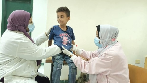 توقيع الكشف الطبي على المرضى 