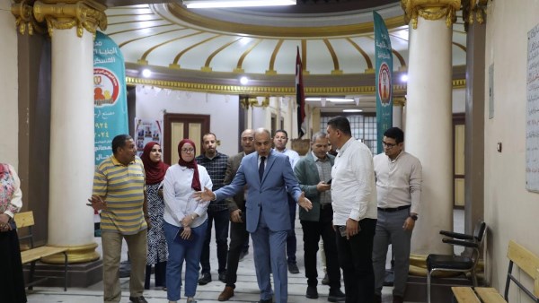 محافظ المنيا خلال الجوله 