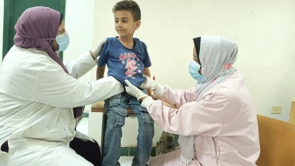 توقيع الكشف الطبي على المرضى 