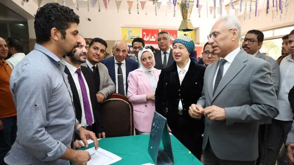 افتتاح الملتقى التوظيفي الخامس لكلية السياحة والفنادق بجامعة المنيا
