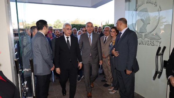 محافظ المنيا ورئيس الجامعة يتفقدان مبنى الإسكان الفندقي الجديد بالجامعة محافظ المنيا ورئيس الجامعة يتفقدان مبنى الإسكان الفندقي الجديد بالجامعة