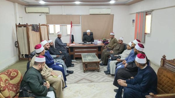 مدير الأوقاف يلتقي الأئمة 