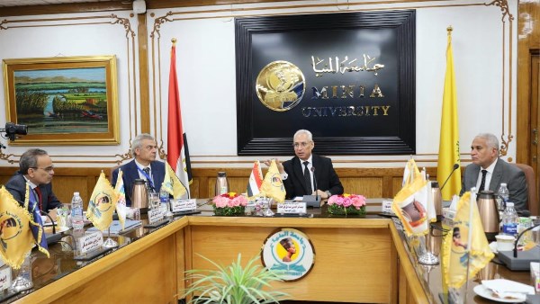 مجلس جامعة المنيا يوافق على إنشاء كلية التجارة وإدارة الأعمال مجلس جامعة المنيا يوافق على إنشاء كلية التجارة وإدارة الأعمال