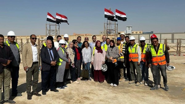 العمل بمحطة معالجة الصرف الصناعي 