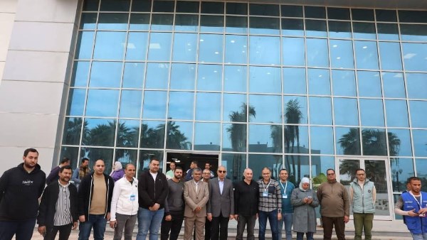 محافظ المنيا يتفقد المستشفى 