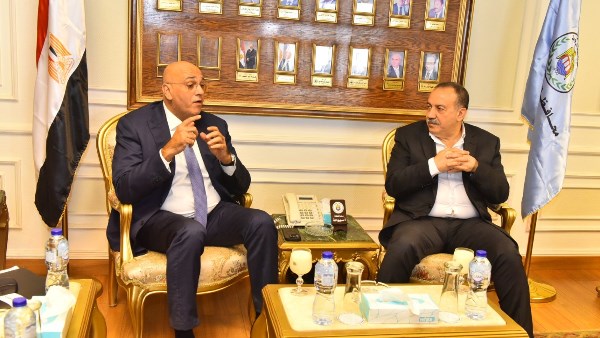 محافظ أسيوط يستقبل رئيس الجهاز التنفيذي لتنمية المشروعات الصغيرة والمتوسطة ومتناهية الصغر