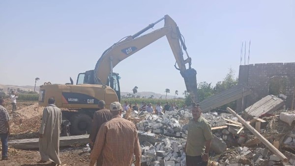 إزالة التعديات بأسيوط 